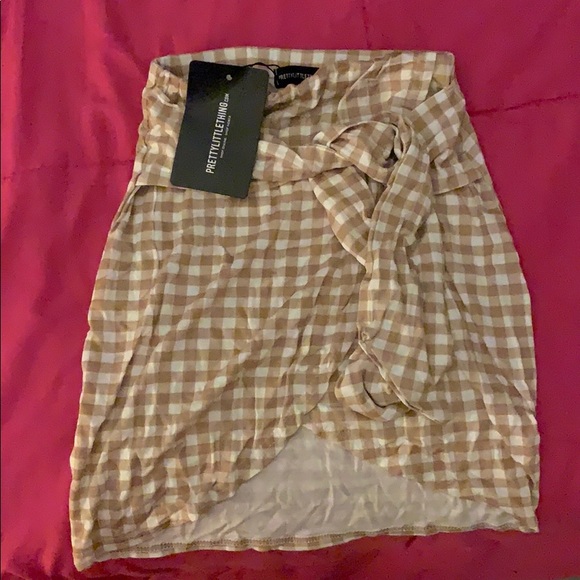 Two Piece Gingham Set - Picture 4 of 6